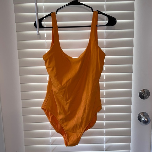 Athleta one piece swimsuit - Picture 1 of 4